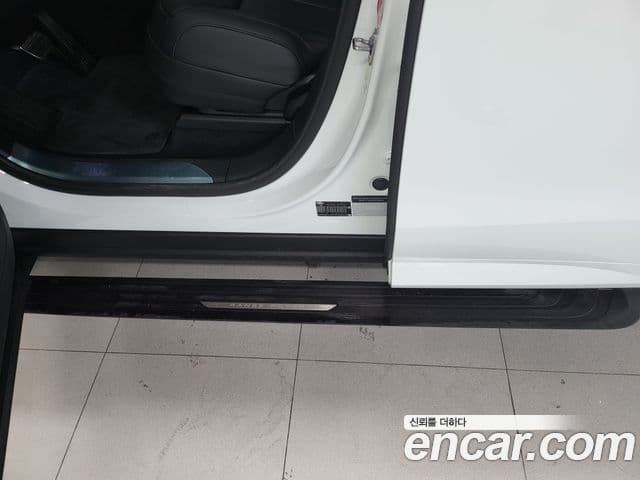 Land Rover Range Rover Sport 2023 — Фото 13/14