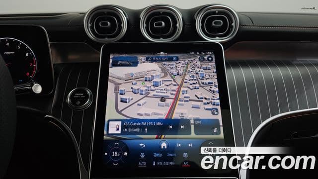 Mercedes-Benz GLC-Class 2023 — ფოტო 13/20