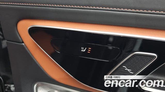 Mercedes-Benz GLC-Class 2023 — ფოტო 16/20