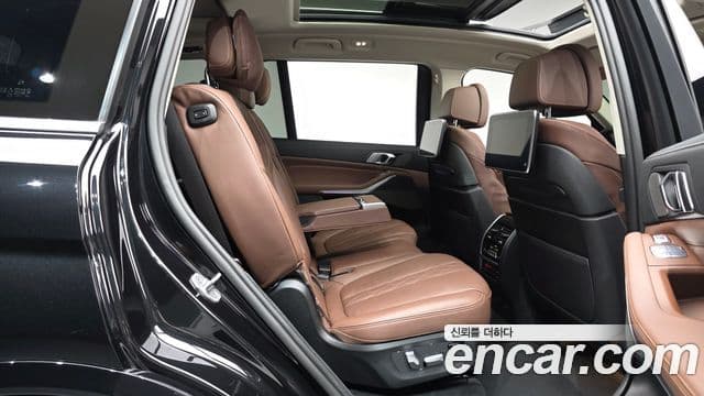 BMW X7 2021 — Şəkil 11/20