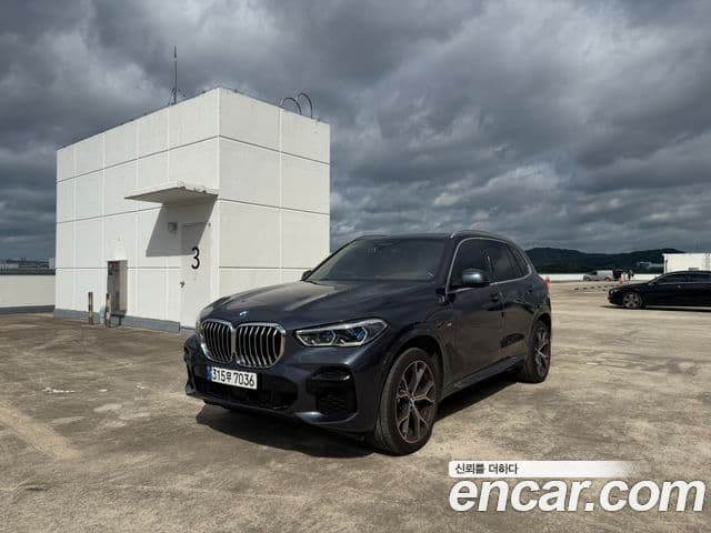 BMW X5 2022 — Фото 10/12