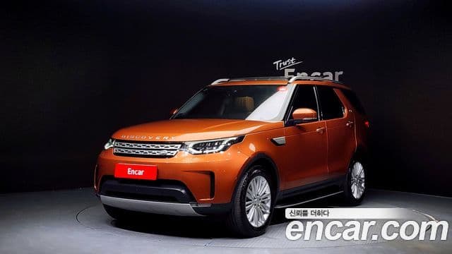 Land Rover Discovery 5 2018 — Фото 1/20