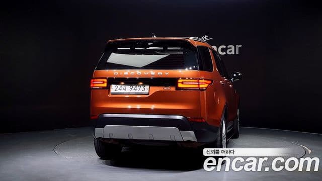 Land Rover Discovery 5 2018 — Фото 4/20