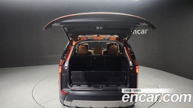 Land Rover Discovery 5 2018 — Фото 20/20