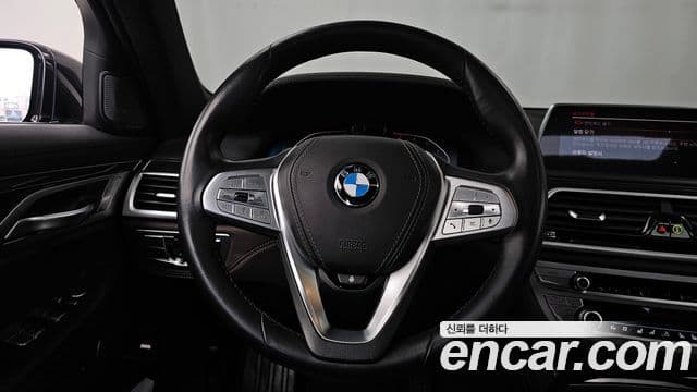 BMW 7 Series 2021 — ფოტო 13/20