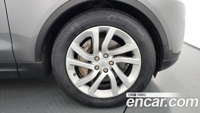 Land Rover Discovery 5 2019 — Şəkil 5/20