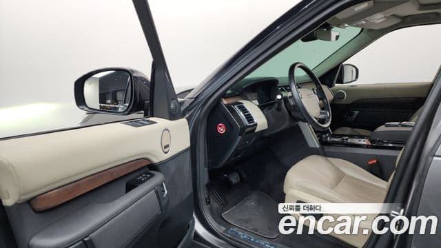 Land Rover Discovery 5 2019 — Şəkil 10/20