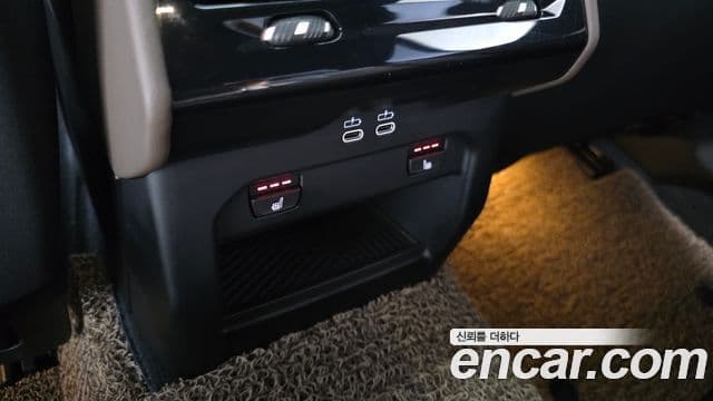 BMW 5 Series 2024 — ფოტო 17/20