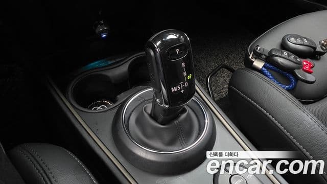 Mini Cooper Countryman 2021 — Фото 9/20