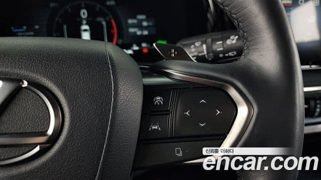 Lexus LM 2025 — Фото 17/20