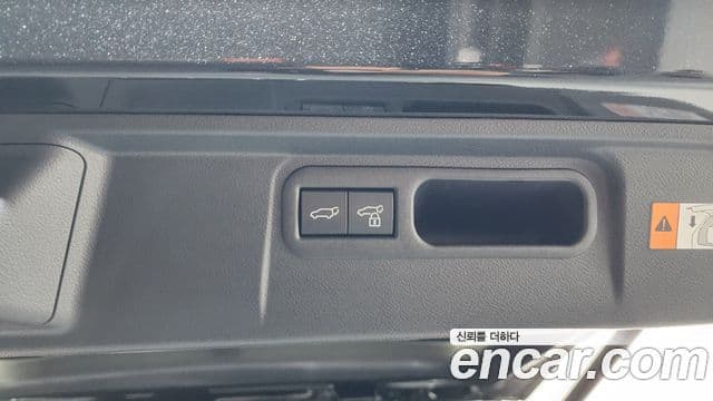 Lexus LM 2025 — Фото 18/20