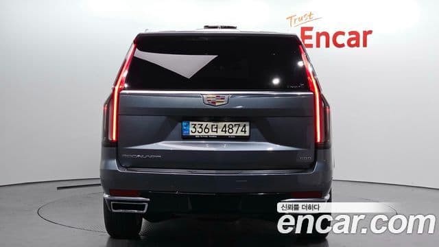 Cadillac Escalade 2022 — ფოტო 4/20