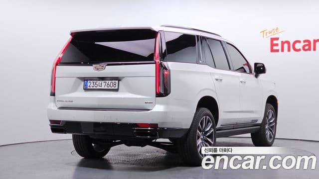 Cadillac Escalade 2021 — Фото 2/20