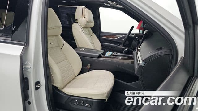 Cadillac Escalade 2021 — Фото 11/20