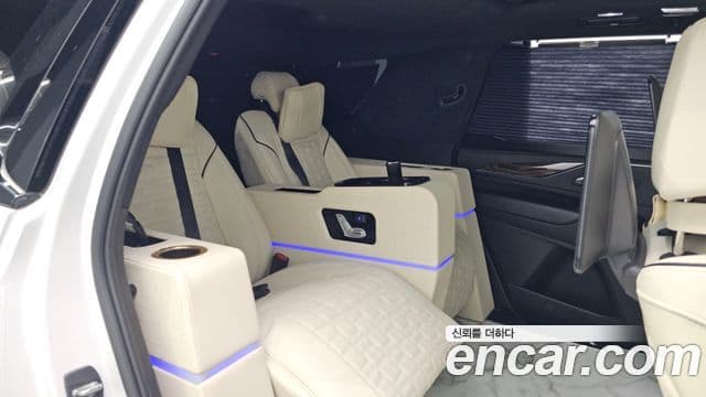 Cadillac Escalade 2021 — Фото 12/20