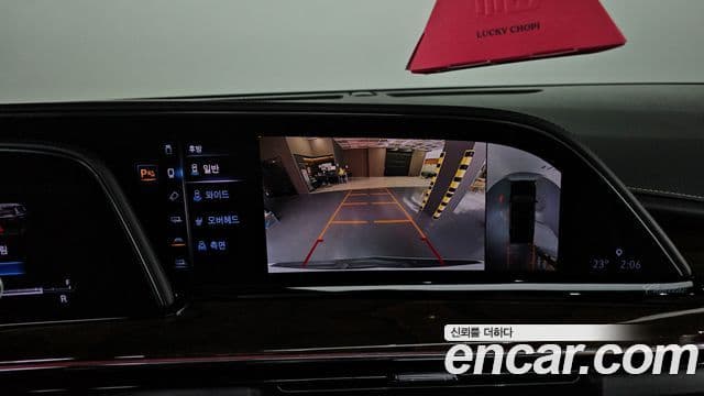 Cadillac Escalade 2021 — Фото 16/20