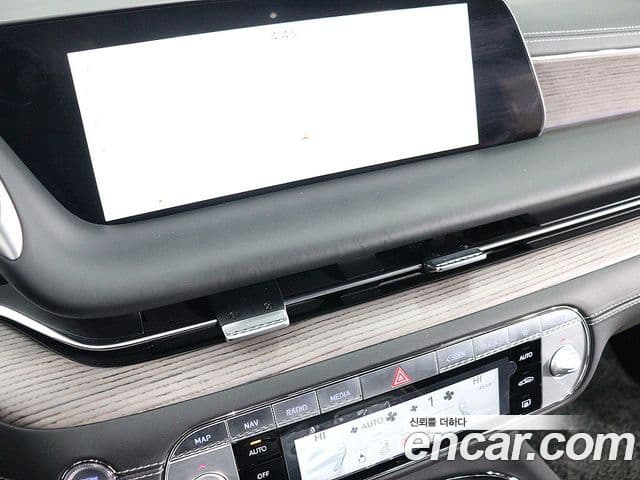 Genesis G90 2025 — Şəkil 8/20