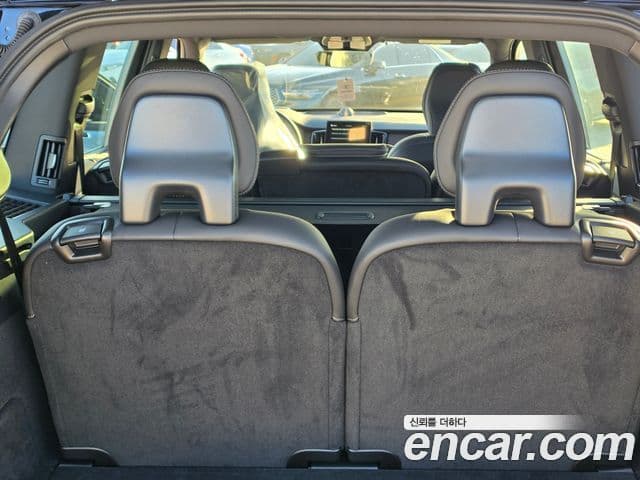 Volvo XC90 2026 — Şəkil 8/11