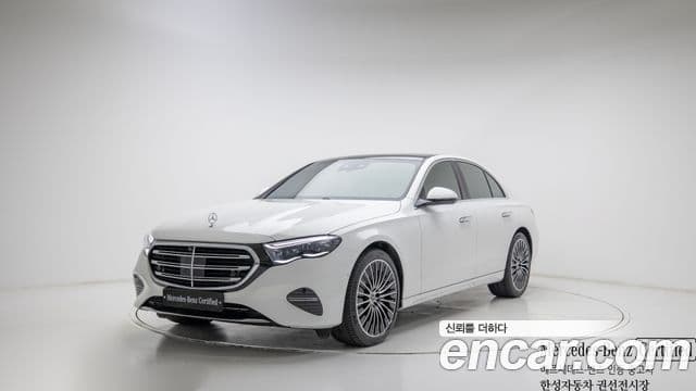Mercedes-Benz E-Class 2024 — ფოტო 20/20