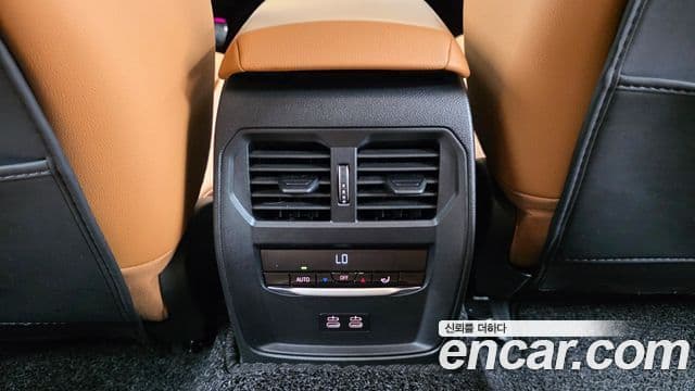 BMW 3 Series 2024 — ფოტო 18/20