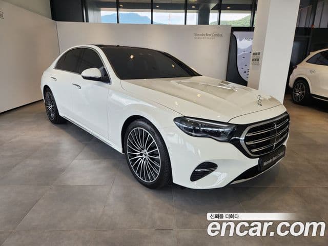Mercedes-Benz E-Class 2025 — ფოტო 2/20
