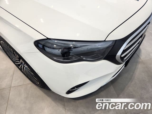 Mercedes-Benz E-Class 2025 — ფოტო 12/20