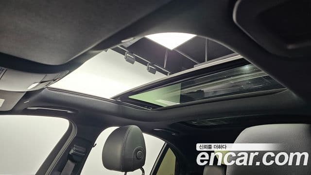 Mercedes-Benz E-Class 2022 — ფოტო 13/20