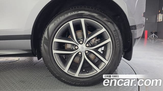 Land Rover Range Rover Evoque 2026 — ფოტო 8/20