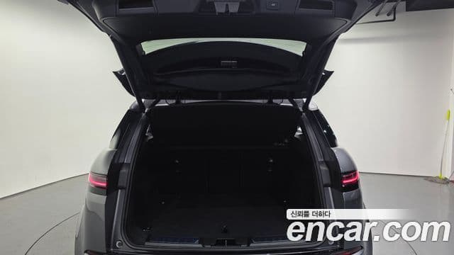Land Rover Range Rover Evoque 2026 — ფოტო 10/20