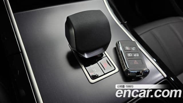 Land Rover Range Rover Evoque 2026 — ფოტო 13/20