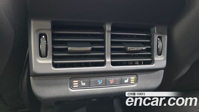 Land Rover Range Rover Evoque 2026 — ფოტო 18/20