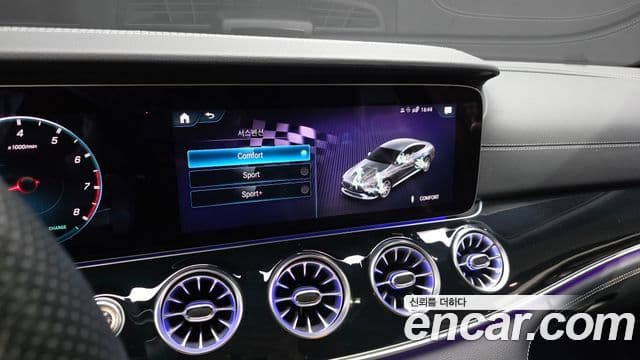 Mercedes-Benz AMG GT 2021 — ფოტო 17/20