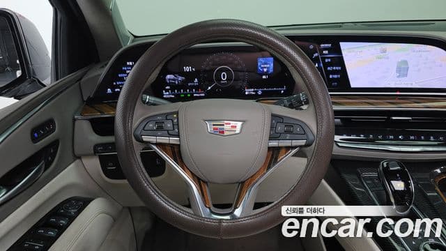 Cadillac Escalade 2023 — Фото 12/20