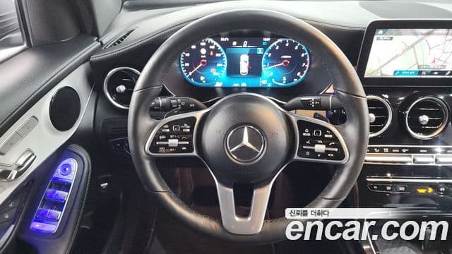 Mercedes-Benz GLC-Class 2021 — ფოტო 13/20