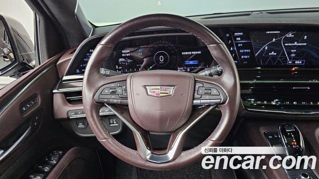 Cadillac Escalade 2023 — Фото 12/20