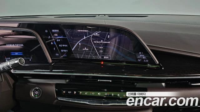 Cadillac Escalade 2023 — Фото 13/20