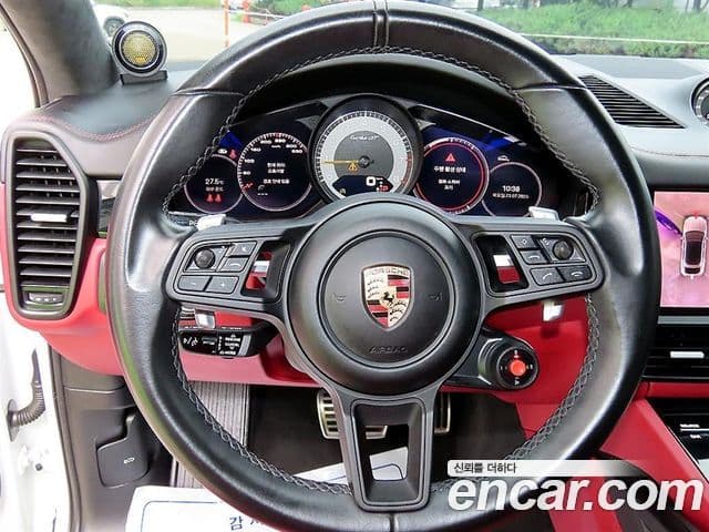 Porsche Cayenne 2022 — Фото 11/20