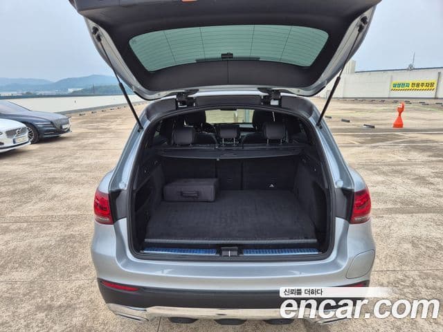 Mercedes-Benz GLC-Class 2021 — ფოტო 12/12