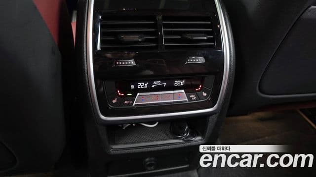 BMW X6 2021 — ფოტო 17/20