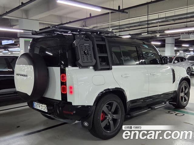 Land Rover Defender 2025 — Фото 5/20