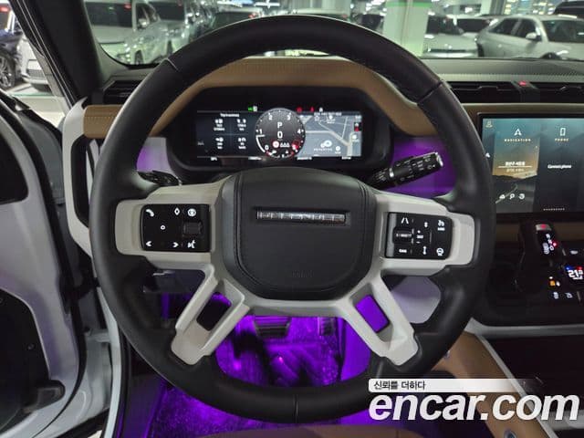 Land Rover Defender 2025 — Фото 7/20