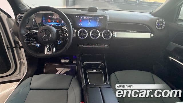 Mercedes-Benz GLB-Class 2025 — ფოტო 8/12