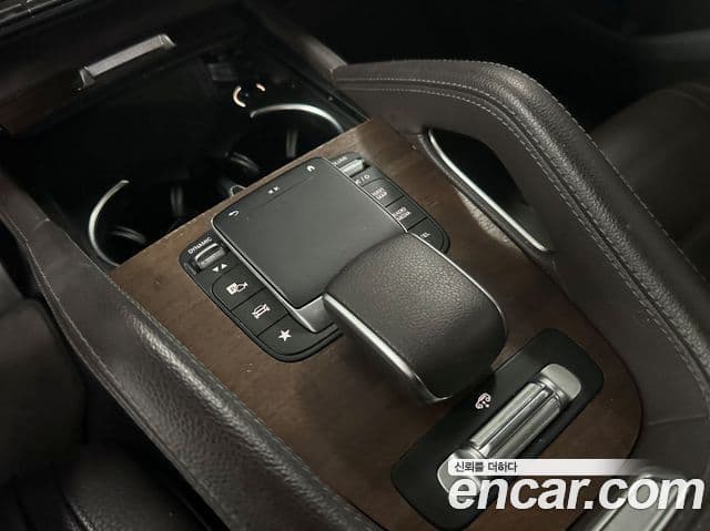 Mercedes-Benz GLE-Class 2020 — ფოტო 8/17