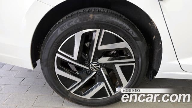 Volkswagen Jetta 2022 — Şəkil 5/20