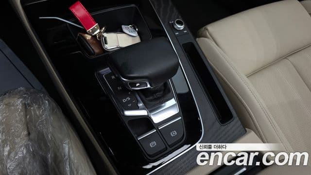 Audi Q5 2023 — ფოტო 9/20