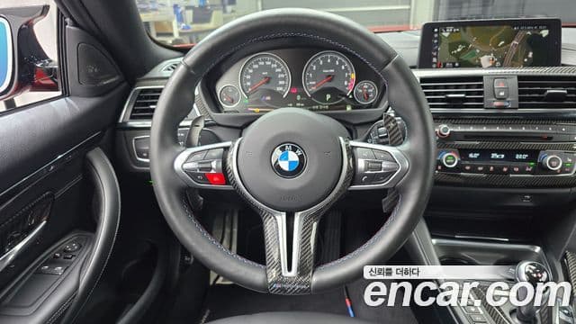 BMW M4 2018 — Şəkil 13/20