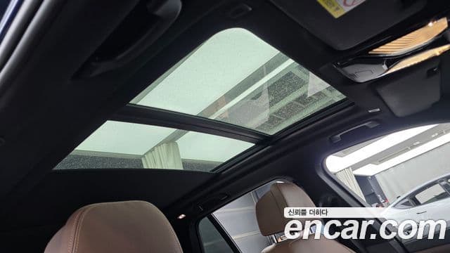 BMW X5 2021 — ფოტო 16/20