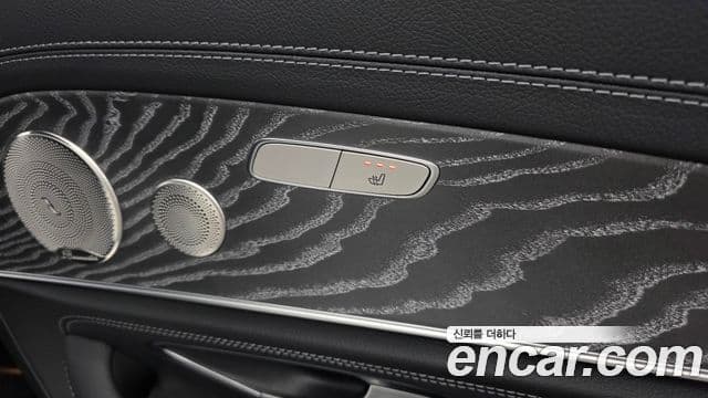Mercedes-Benz E-Class 2021 — ფოტო 18/20