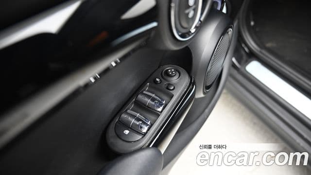 Mini Cooper 2022 — Фото 15/20