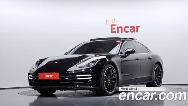 Porsche Panamera 2021 — Фото 1/20
